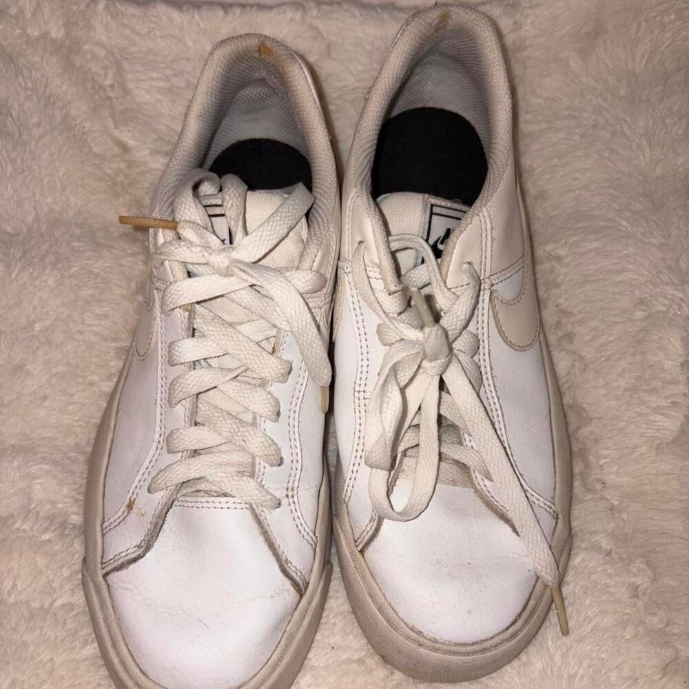 Nike Women's White Trainers